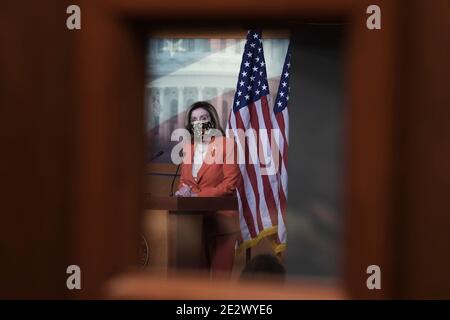 Washington, District de Columbia, États-Unis. 15 janvier 2021. NANCY PELOSI(D-CA), Présidente de la Chambre DES REPRÉSENTANTS DES ÉTATS-UNIS, tient aujourd'hui sa conférence de presse hebdomadaire sur la destitution de TrumpÃs le 15 janvier 2021 à Capitol Hill/Studio A à Washington DC, États-Unis. Credit: Lénine Nolly/ZUMA Wire/Alamy Live News Banque D'Images