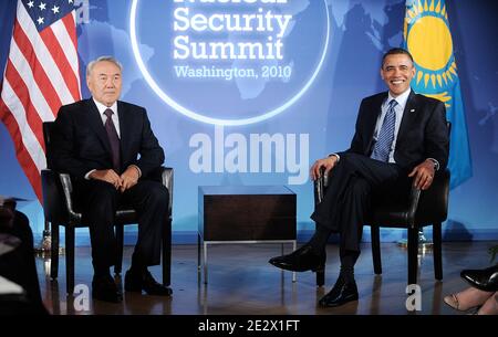 Le président Barack Obama tient une réunion bilatérale avec le président Nazarbayev du Kazakhstan à la Maison Blair à Washington, DC, USA, le 11 avril 2010. Photo par Olivier Douliery/ABACAPRESS.COM Banque D'Images