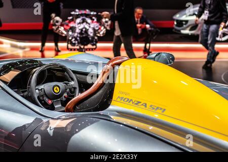 Metallic Ferrari Monza SP1 au mondial Paris Motor Show 2018, voiture de sport produite par le fabricant italien Ferrari Banque D'Images