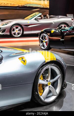 Metallic Ferrari Monza SP1 au mondial Paris Motor Show 2018, voiture de sport produite par le fabricant italien Ferrari Banque D'Images