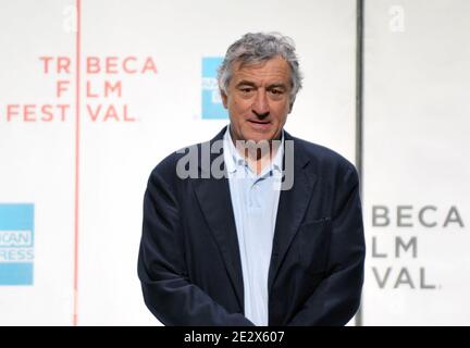 Robert de Niro, co-fondateur du Tribeca film Festival, participe à la conférence de presse d'ouverture du Tribeca film Festival 2010 au Tribeca Performing Arts Centre de New York City, Etats-Unis, le 20 avril 2010. Photo de S.Vlasic/ABACAPRESS.COM (photo : Robert de Niro) Banque D'Images