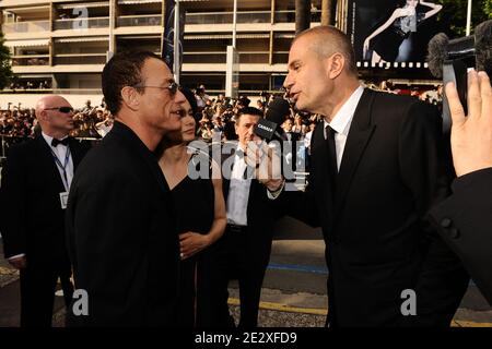 Jean-Claude Van Damme et Laurent Weil arrivent à la première de Robin des Bois de Ridley Scott, présentés hors compétition et ouvrant le 63e Festival de Cannes à Cannes, dans le sud de la France, le 12 mai 2010. Photo de Hahn-Nebinger-Orban/ABACAPRESS.COM Banque D'Images