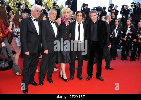 Gael Garcia Bernal arrive pour la projection des "trois" présentés hors compétition et clôture du 63e Festival de Cannes le 2 mai 2010. Photo de Hahn-Nebinger-Orban/ABACAPRESS.COM Banque D'Images