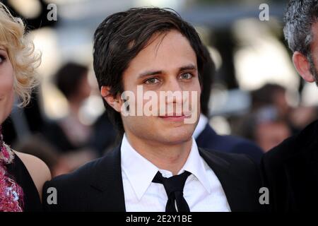 Gael Garcia Bernal arrive pour la projection des "trois" présentés hors compétition et clôture du 63e Festival de Cannes le 2 mai 2010. Photo de Hahn-Nebinger-Orban/ABACAPRESS.COM Banque D'Images