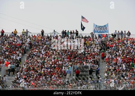 Grande foule dans les stands du Grand Prix canadien de Formule 1 au circuit Gilles Villeneuve à Montréal, Canada, le 13 juin 2010. Photo de Charles Guerin/Cameleon/ABACAPRESS.COM Banque D'Images