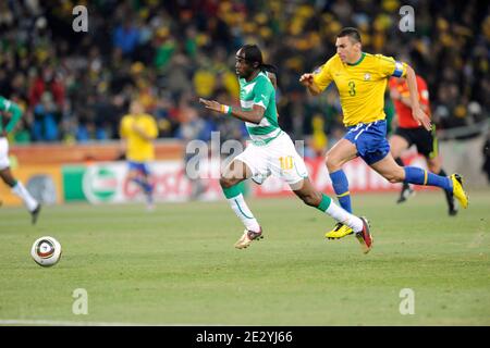 Gervinho de Côte d'Ivoire lors du match de football de la coupe du monde de la FIFA, Afrique du Sud 2010, groupe G, Brésil contre Côte d'Ivoire au stade de football de la ville de football à Johannesburg, Afrique du Sud, le 20 juin 2010. Le Brésil a gagné 3-1. Photo de Henri Szwarc/ABACAPRESS.COM Banque D'Images