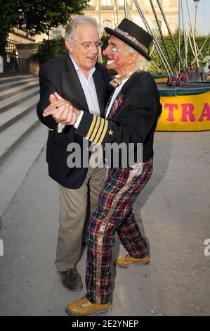 Michel Cardoze assiste à l'inauguration de la tête des Tuileries annuelle qui s'est tenue au jardin des Tuileries à Paris, France, le 25 juin 2010. Photo de Nicolas Briquet/ABACAPRESS.COM Banque D'Images