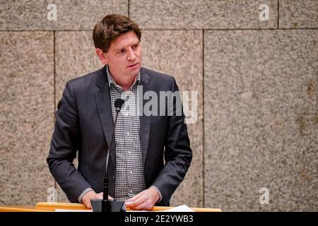 LA HAYE, PAYS-BAS - JANVIER 12: Jan Paternotte de D66 vu lors du débat en plénière au Parlement Tweede kamer le 12 janvier 2021 dans la Ha Banque D'Images