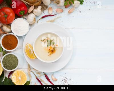 Soupe traditionnelle turque de tripe (turque; Iskembe Soup), le concept de la cuisine turque soupes traditionnelles Banque D'Images