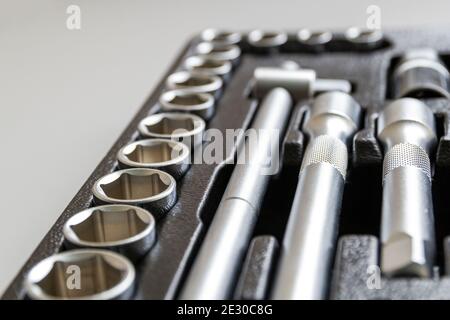 Jeu d'outils universel pour la réparation. Arrière-plan. Gros plan. Mise au point sélective. Banque D'Images