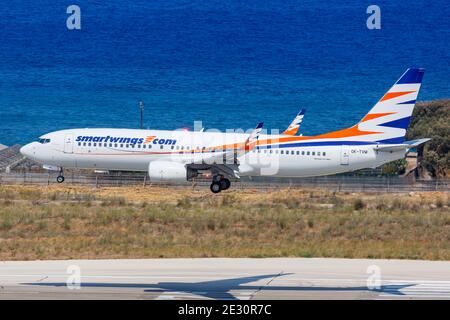 Rhodes, Grèce - 13 septembre 2018 : avion SmartWings Boeing 737-800 à l'aéroport de Rhodes (RHO) en Grèce. Boeing est un fabricant d'avions américain Banque D'Images