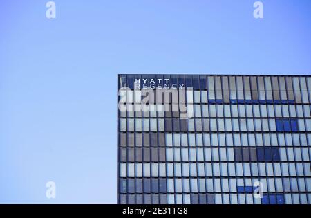 Extérieur de l'hôtel Hyatt Regency à Düsseldorf Medienhafen. Banque D'Images