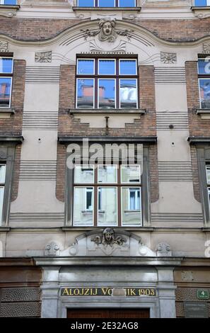 Immeuble d'appartements par Ciril Metod Koch à Tavcar Street daté 1903 et construit dans le style art nouveau à Ljubljana Banque D'Images