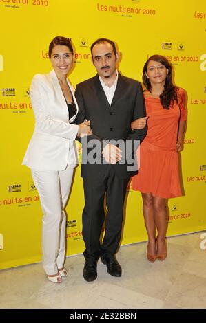 Caterina Murino, directrice Paolo Zucca et Emma de Caunes participant à la cérémonie de clôture des "nuits en or du court Metrice" à l'UNESCO à Paris, France, le 30 juin 2010. Photo de Giancarlo Gorassini/ABACAPRESS.COM Banque D'Images