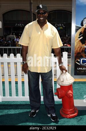 Michael Clarke Duncan assiste à la première Cats & Dogs : The Revenge of Kitty Galore au Chinese Theatre. Los Angeles, le 25 juillet 2010. Photo de Lionel Hahn/ABACAPRESS.COM (photo : Michael Clarke Duncan) Banque D'Images