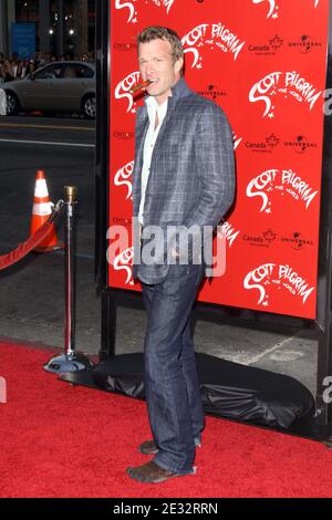 « Thomas Jane arrive pour la première de « scott Pilgrim contre le monde », qui s'est tenue au Grauman's Chinese Theatre à Los Angeles, en Californie, le 27 juillet 2010. Photo de Tony DiMaio/ABACAPRESS.COM (en photo : Thomas Jane)' Banque D'Images