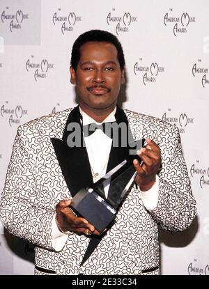 Luther Vandross Pat les American Music Awards 1990 crédit: Ralph Dominguez/MediaPunch Banque D'Images