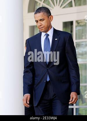 Le président américain Barack Obama se rend au Rose Garden pour faire une déclaration à la presse sur l'économie à la Maison-Blanche à Washington en septembre 15 2010. (Photo : Barack Obama) photo d'Olivier Douliery /ABACAPRESS.COM Banque D'Images