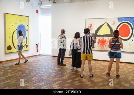 Espagne Barcelone hispanique Catalogne Catalogne Catalunya Parc de Montjuic Fundacio Joan Fondation Miro Musée d'art contemporain intérieur galerie exposition pa Banque D'Images