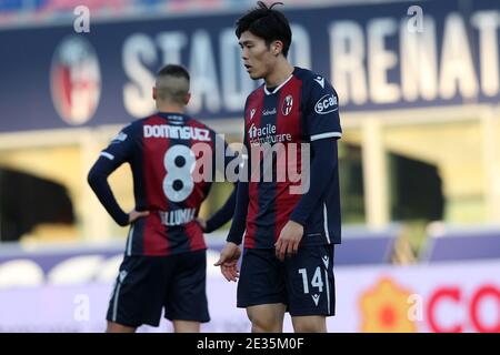 Bologne, Italie. 16 janvier 2021. Takehiro Tomiyasu (Bologne) réagit lors du match Serie A Tim entre le FC 1909 de Bologne et le FC Hellas Verona au Stadio Renato Dall'Ara le 16 2021 janvier à Bologne, en Italie. Bologne gagne 1-0. (Photo de Giuseppe Fama/Pacific Press) crédit: Pacific Press Media production Corp./Alay Live News Banque D'Images