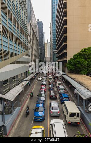 30 janvier 2018 - embouteillages aux heures de pointe à Makati, Philippines Banque D'Images