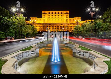 Le Palais du Parlement à Bucarest, Roumanie. Banque D'Images