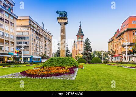Timisoara, Roumanie. Le centre historique de Timisoara, avec la cathédrale métropolitaine. Banque D'Images