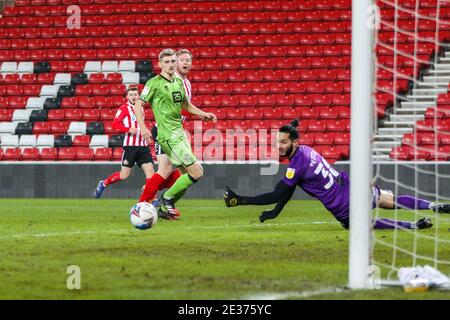 Aiden O'Brien de Sunderland marque un but à atteindre 1-0 - Sunderland v Port Vale, Trophée EFL, Stadium of Light, Sunderland, Royaume-Uni - 12 janvier 2021 usage éditorial exclusif - restrictions DataCo. Applicables Banque D'Images