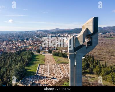 STARA ZAGORA, BULGARIE - 14 JANVIER 2021 : vue aérienne du complexe commémoratif les défenseurs de Stara Zagora, Bulgarie Banque D'Images