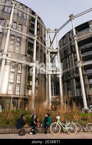 Gasholders London, un complexe résidentiel de 145 appartements, construit dans un trio de cadres de gasporteurs classés Banque D'Images