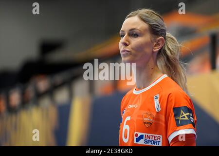 Odense, Danemark. 17 janvier 2021. Freja Cohrt (6) du Handball d'Odense vu dans le match de la Ligue des champions DELO EHF entre le Handball d'Odense et Gyori Audi ETO KC à Sydbank Arena à Odense. (Crédit photo : Gonzales photo/Alamy Live News Banque D'Images