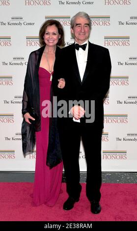 Sam Waterston et sa femme Lynn arrivent pour le dîner de l'artiste officiel au Département d'État des États-Unis à Washington, D.C., le samedi 4 décembre 2010. Photo de Ron Sachs/ABACAUSA.COM (photo : Sam Waterston ) Banque D'Images