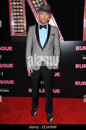 Matt Goss arrive pour la première de 'Burlesque' au Grauman's Chinese Theatre à Hollywood, Los Angeles, CA, USA le 15 novembre 2010. Photo de Lionel Hahn/ABACAPRESS.COM Banque D'Images