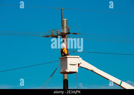 Maintenance des pôles électriques industriels Banque D'Images