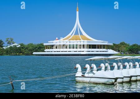 Pavillon Ratchamangkhala à Suan Luang Rama IX Park Prawet District, Bangkok, Thaïlande. Banque D'Images