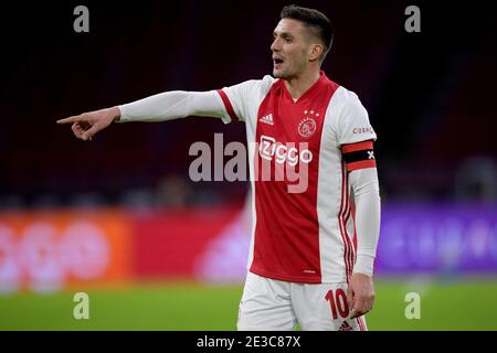 AMSTERDAM, PAYS-BAS - JANVIER 17 : Dusan Tadic d'Ajax lors du match hollandais entre Ajax et Feyenoord à l'arène Johan Cruijff sur Januar Banque D'Images