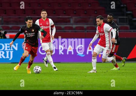 AMSTERDAM, PAYS-BAS - JANVIER 17 : Steven Berghuis de Feyenoord, Dusan Tadic d'Ajax pendant le match hollandais entre Ajax et Feyenoord à Banque D'Images