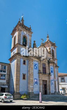 Façade azulejo d'Igreja de Sao Pedro, église baroque de Gouveia, région Centro, Portugal Banque D'Images