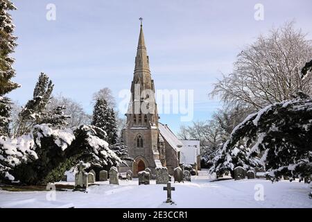 Église de la Sainte-Trinité de Startforth en hiver, Château de Barnard, Teesdale, comté de Durham, Royaume-Uni Banque D'Images