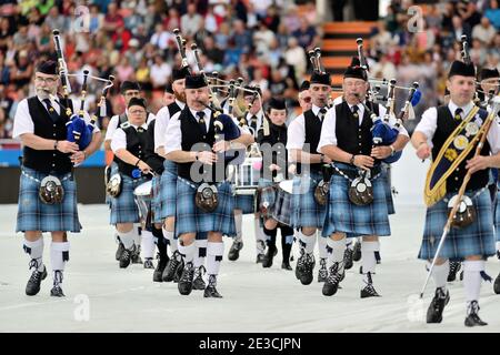 Grand défilé des nations celtiques à l'occasion du 49e Festival Interceltique de Lorient le 4 août 2019 : groupe de tuyaux écossais Banque D'Images