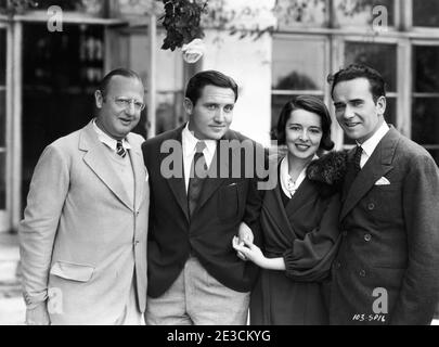 La productrice JESSE L. LASKY stars SPENCER TRACY et COLLEEN MOORE et la directrice WILLIAM K. HOWARD sur le terrain de Fox Studios pendant le tournage de LA PUISSANCE ET DE LA GLOIRE 1933 scénario original Preston Stenges Fox film Corporation Banque D'Images