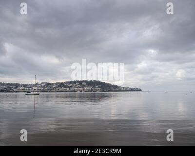 Appledore dans le nord du Devon, en Angleterre, lors d'une journée de vines grises dans l'estuaire de la rivière Torridge. Banque D'Images