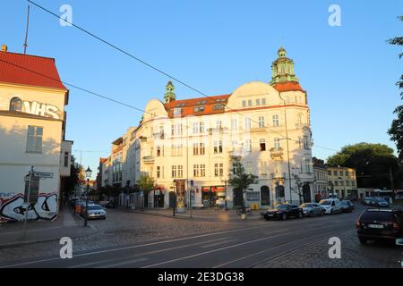 ALLEMAGNE, BERLIN, TREPTOW-KÖPENICK - 07 JUIN 2018 : immeuble situé à l'angle de Freiheit et Alt-Köpenick à Köpenick Banque D'Images