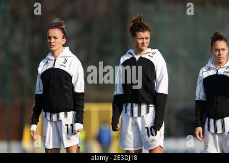 Milan, Italie. 17 janvier 2021. Milan, Italie, Suning Youth Development Centre in Memory of Giacinto Facchetti, 17 janvier 2021, Cristiana Girelli (Juventus FC) et Barbara Bonansea (Juventus FC) pendant FC Internazionale vs Juventus Women - football italien Serie A Women Match Credit: Francesco Scaccianoce/LPS/ZUMA Wire/Alay Live News Banque D'Images