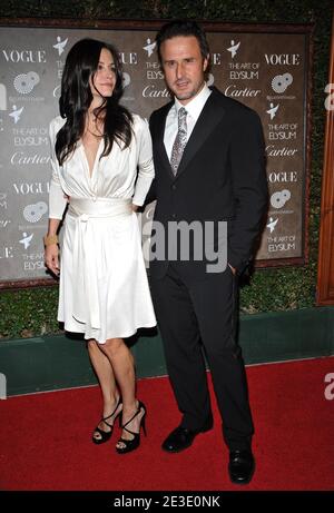 Courteney Cox et David Arquette arrivent pour le 2ème Gala annuel du ciel de l'Art d'Elysium qui s'est tenu à Vibiana centre-ville de Los Angeles, CA, Etats-Unis le 10 janvier 2009. Photo de Lionel Hahn/ABACAPRESS.COM Banque D'Images