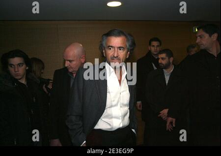 Bernard-Henry Levy est venu temoiger a la demande de la LICRA, lors du procès sine, la LICRA porte claire pour l'incision a la haine raciale contre le dessinateur sine, ne Maurice Sinet, a Lyon, France le 27 janvier 2009. Photos Vincent Dargent/ABACAPRESS.COM Banque D'Images