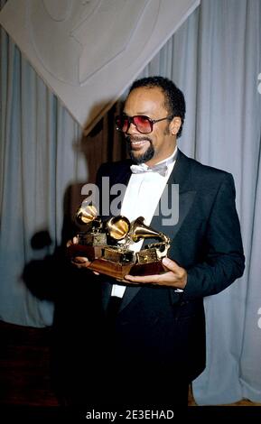 Quincy Jones au 24e Grammy Awards le 24 février 1982, au Shrine Auditorium de Los Angeles crédit: Ralph Dominguez/MediaPunch Banque D'Images