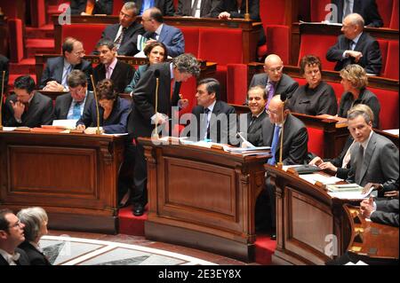 (1er tour) Patrick Devedjian, Xavier Darcos, Roselyne Bachelot-Narquin, Jean-Louis Borloo, François Fillon, Roger Karoutchi, Eric Woerth, Bruno le Maire (2e tour) Herve Novelli, Laurent Wauquiez, Chantal Jouanno, Bernard Laporte, Christine Boutin, Nadine Morano, lors de la session hebdomadaire du 10 février 2009 à Paris, en France. Photo de Mousse/ABACAPRESS.COM Banque D'Images