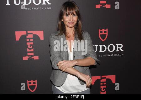 Axelle Laffont assiste à la fête 'T-Night Tudor' au '104' à Paris, France, le 12 février 2009. Photo de Benoit Pinguet/ABACAPRESS.COM Banque D'Images