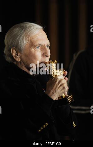 Le compositeur français Maurice Jarre reçoit un ours d'or honoraire lors du 59ème Festival international du film de Berlin au cinéma international le 12 février 2009 à Berlin, en Allemagne. Photo de Mehdi Taamallah/ABACAPRESS.COM Banque D'Images